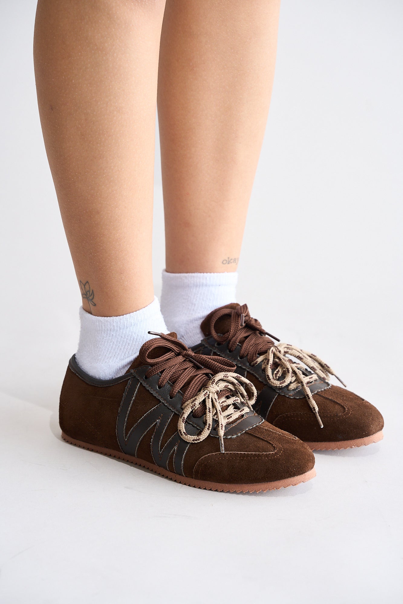 Tenis Aura Marron