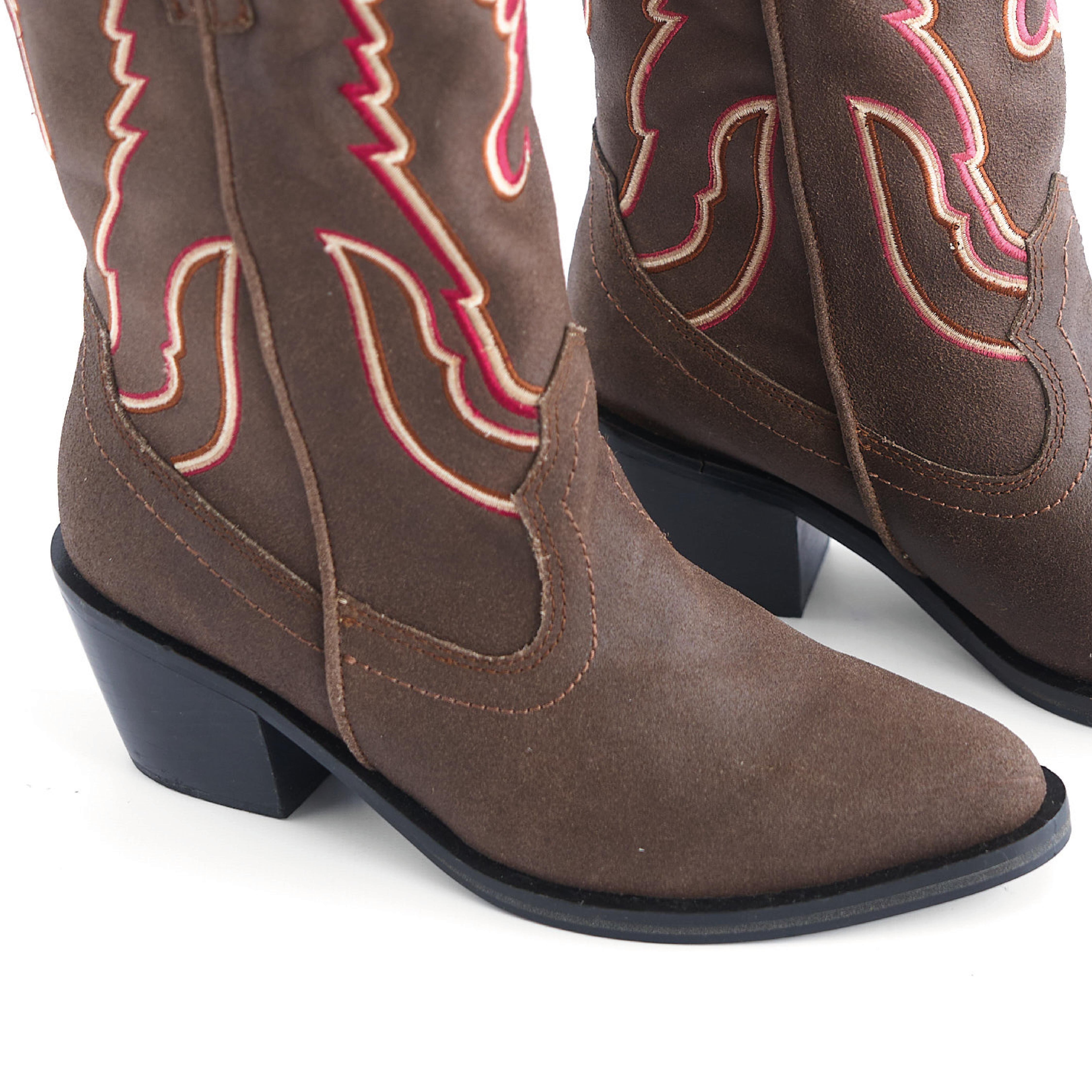 Botas Texanas de Gamuza Marrón con Bordado Rojo Vizio Moda