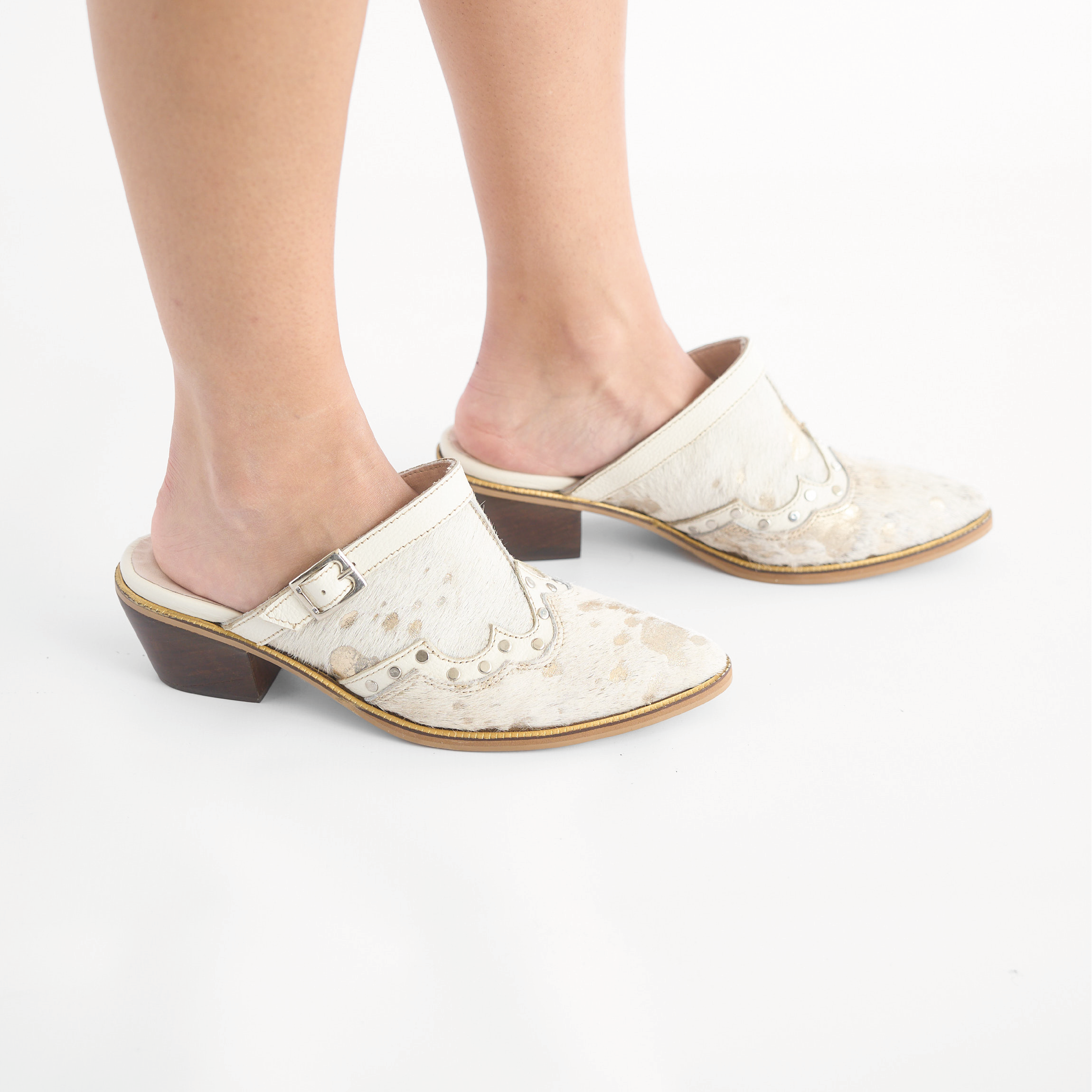 Mules en Piel con Hebilla Vizio Moda