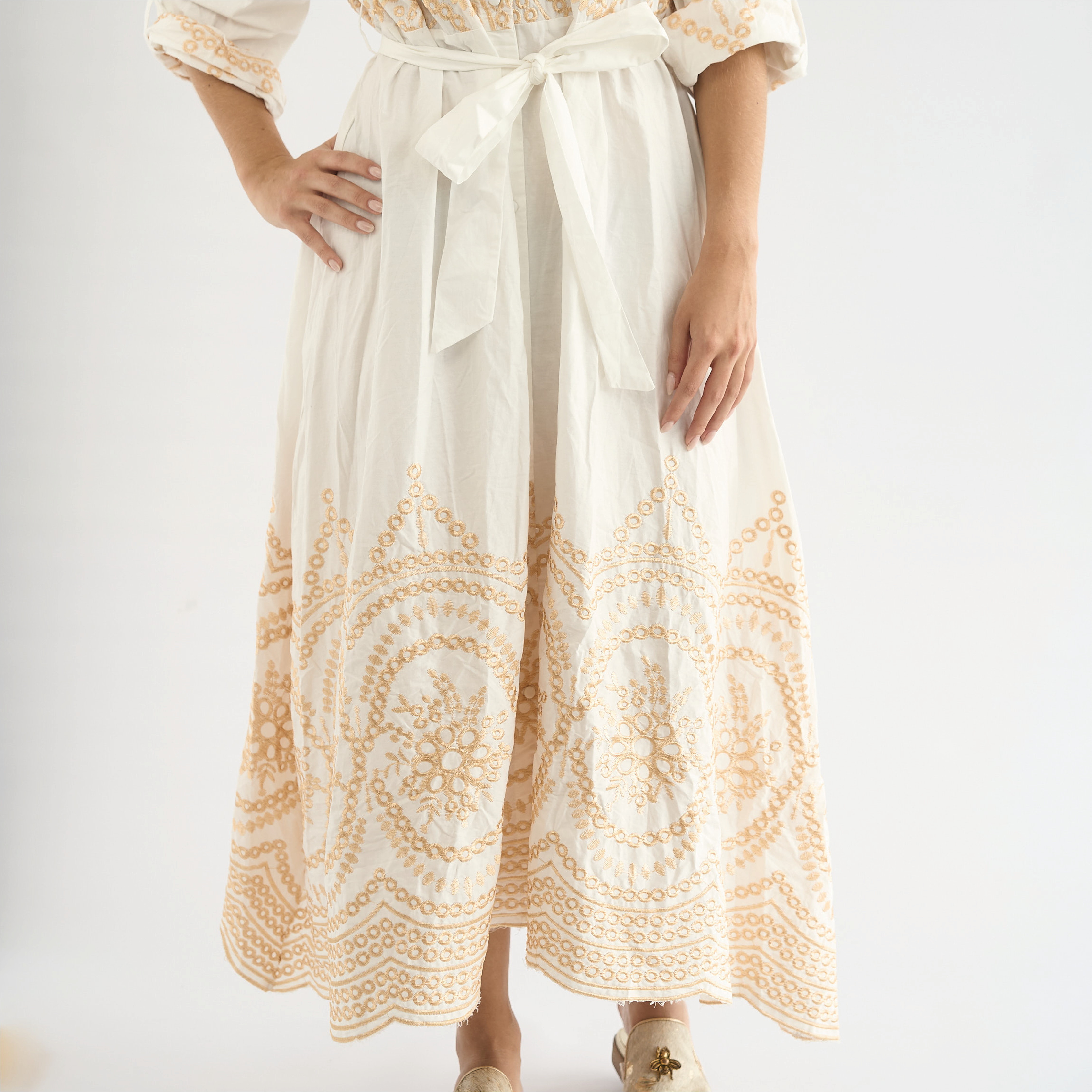 Vestido Blanco con Bordado Vizio Moda