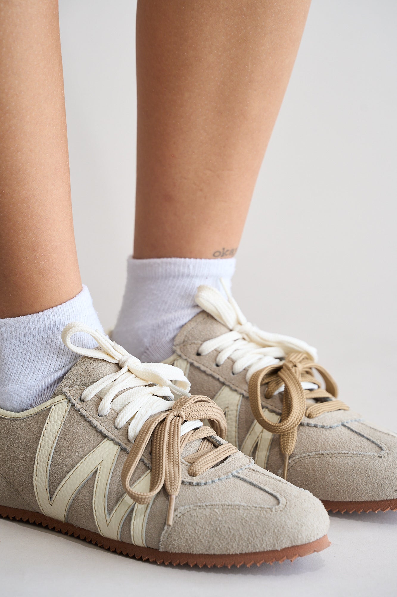 Tenis Origen Beige