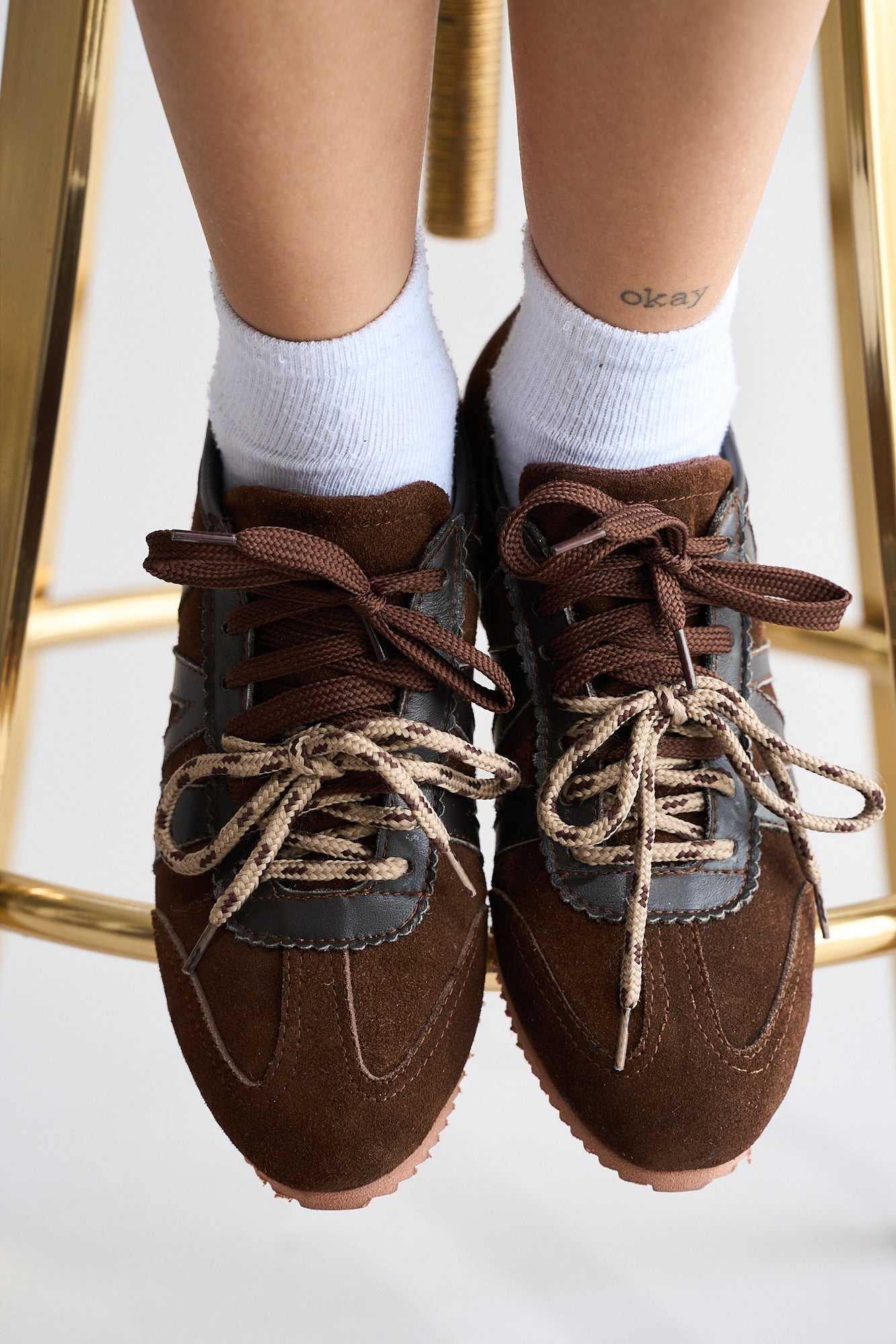 Tenis Aura Marron