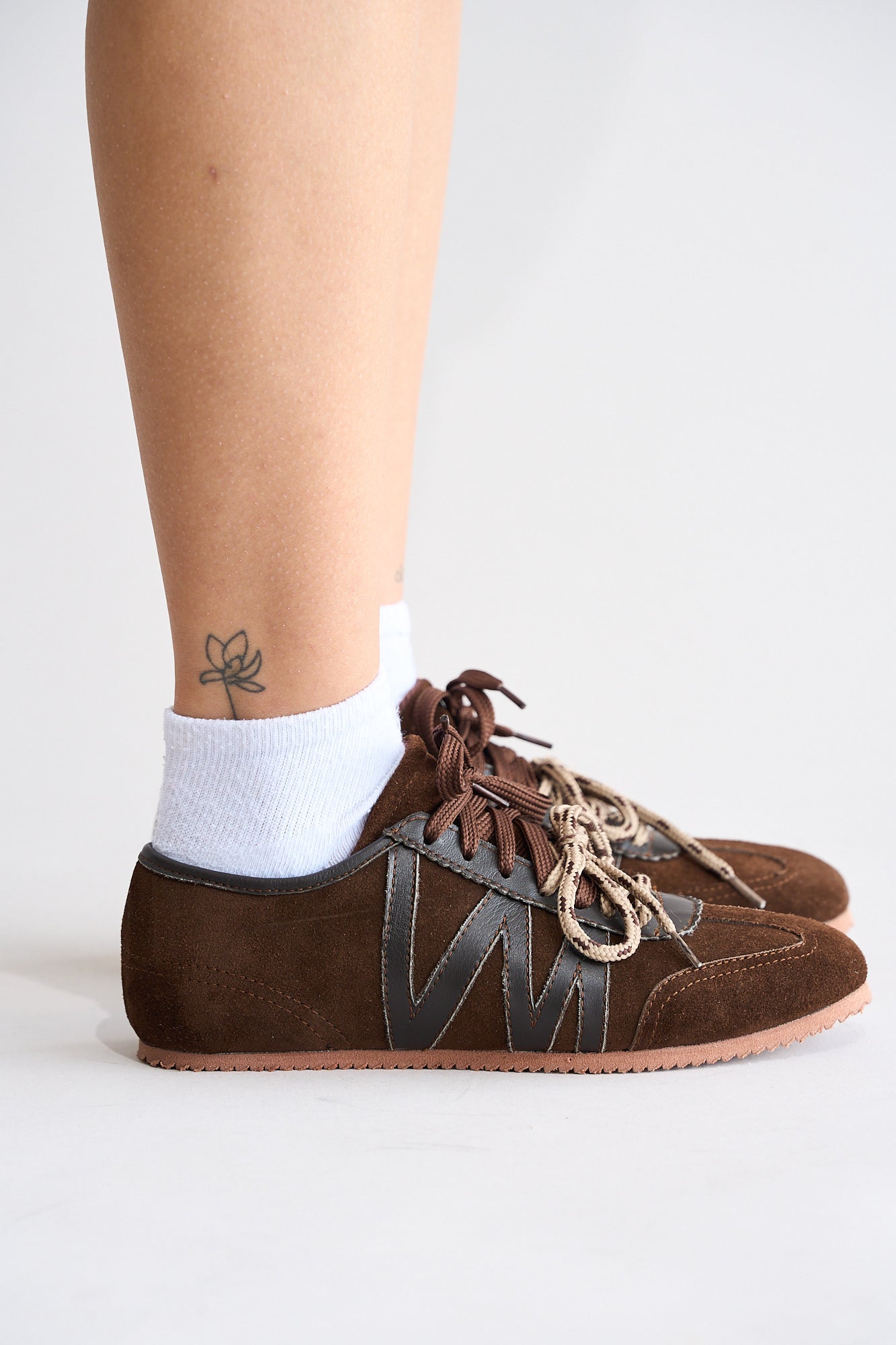 Tenis Aura Marron